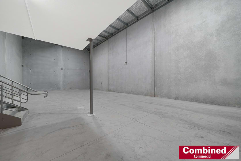 Click to view all images 10/55 Anderson Road Smeaton Grange NSW 2567 - Image 3