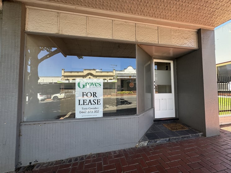 110 Thompson Street Hamilton VIC 3300 - Image 1