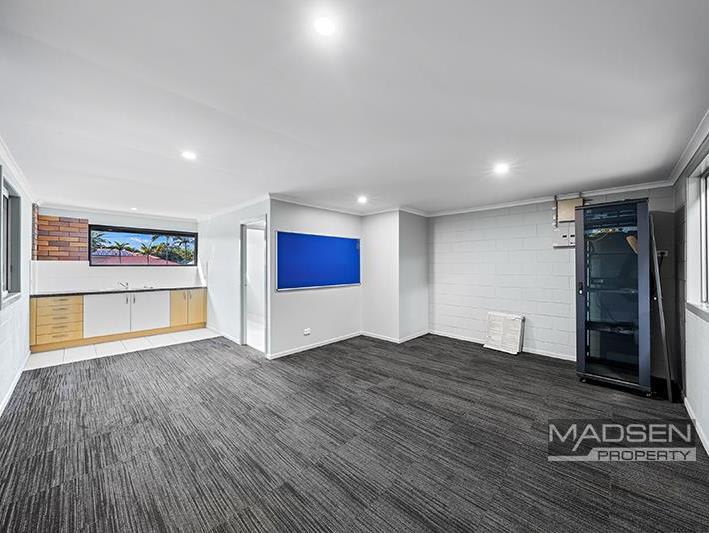 Click to view all images 131 Bradman Street Acacia Ridge QLD 4110 - Image 2