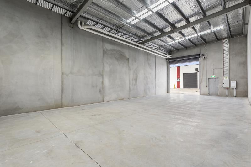 Click to view all images 17 - 49 Douro Street North Geelong VIC 3215 - Image 2