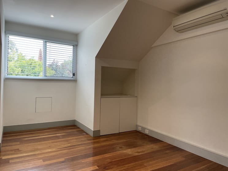 Click to view all images 2/49 Grosvenor Street Woollahra NSW 2025 - Image 3
