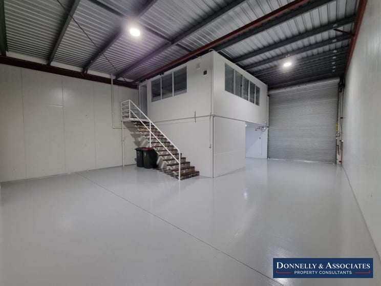 Click to view all images 2/62 Secam Street Mansfield QLD 4122 - Image 1
