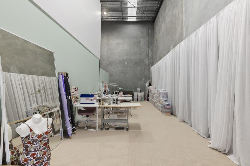 Click to view all images Unit 9, 3 Dyson Court Breakwater VIC 3219 - Image 3