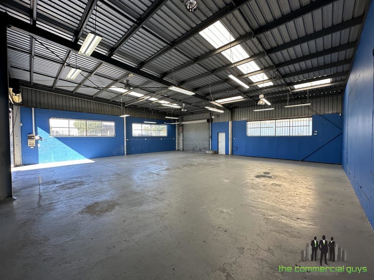 1/7-9 Piper St Caboolture QLD 4510 - Image 3