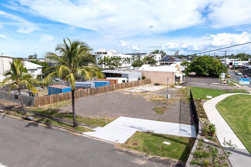 Click to view all images 5 Bindaree Crescent Mooloolaba QLD 4557 - Image 3