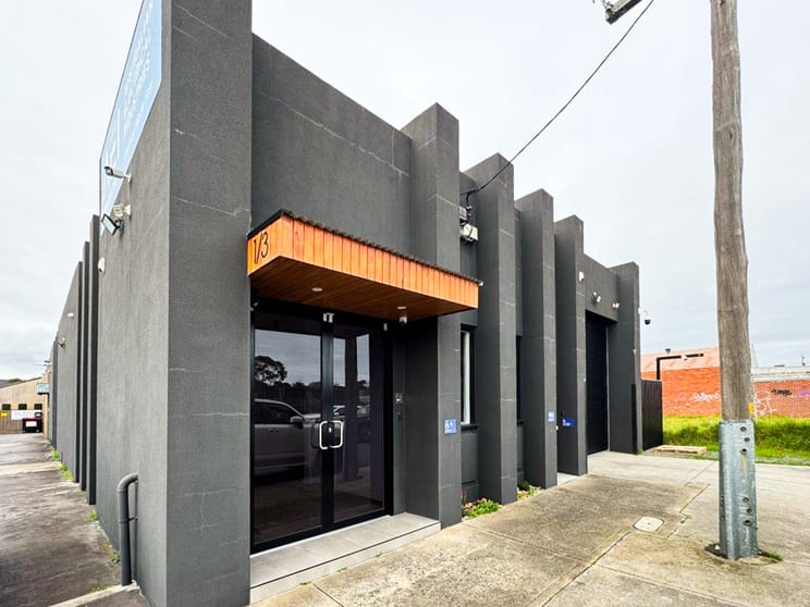 1/3 Finch Street Frankston VIC 3199 - Image 3