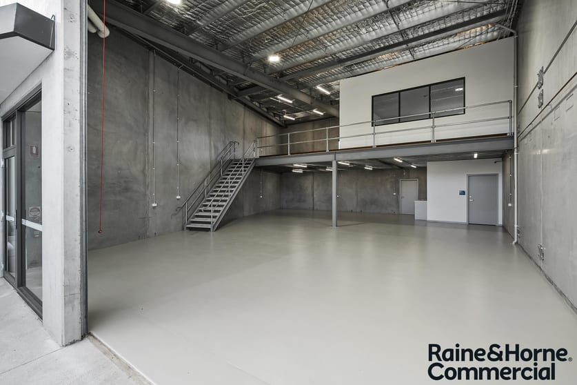 Click to view all images 1/12 Railway Court Cambridge TAS 7170 - Image 1