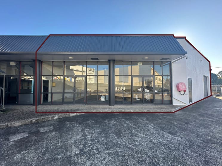 Click to view all images 3B-D/58 Smallwood Street Underwood QLD 4119 - Image 2