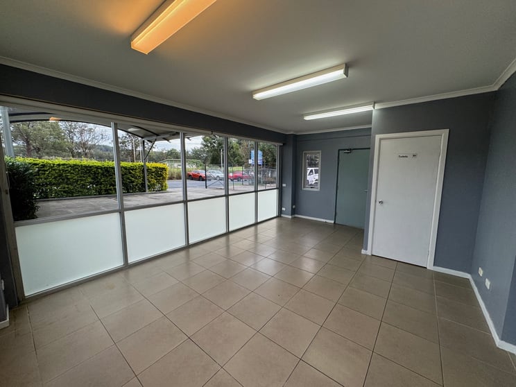 Click to view all images 34 Glennie Street West Gosford NSW 2250 - Image 2