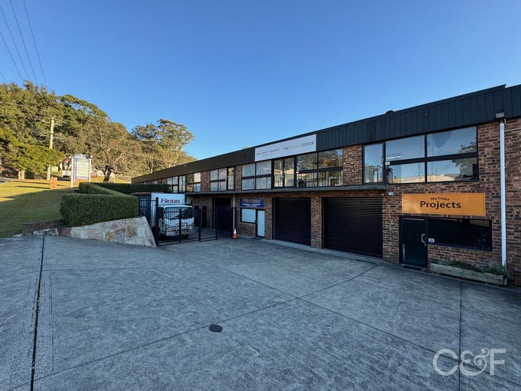 Click to view all images Unit 8/6 Carnarvon Road West Gosford NSW 2250 - Image 2