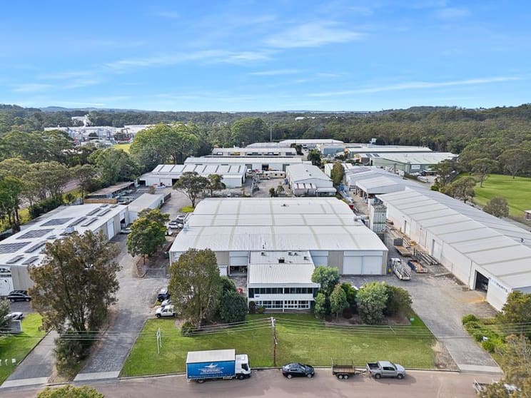Click to view all images 5 Catamaran Road Fountaindale NSW 2258 - Image 2