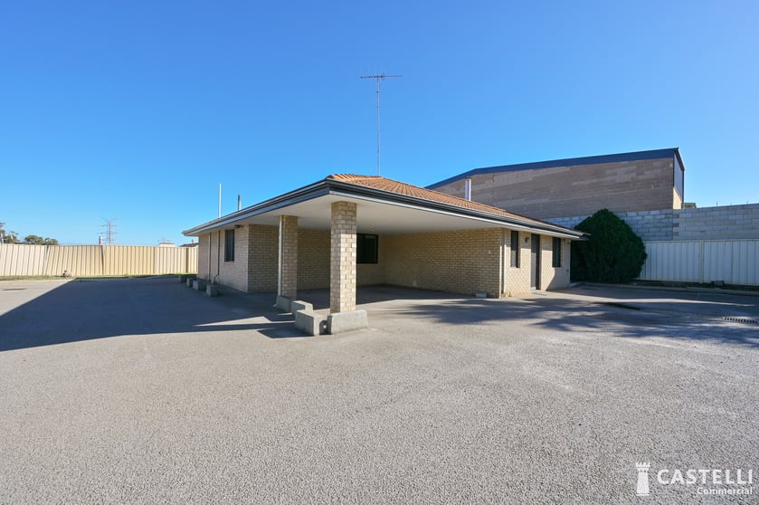 Click to view all images 3/39 Macedonia Street Naval Base WA 6165 - Image 2