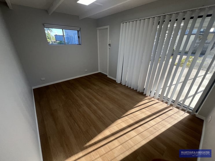 Click to view all images Berserker QLD 4701 - Image 2