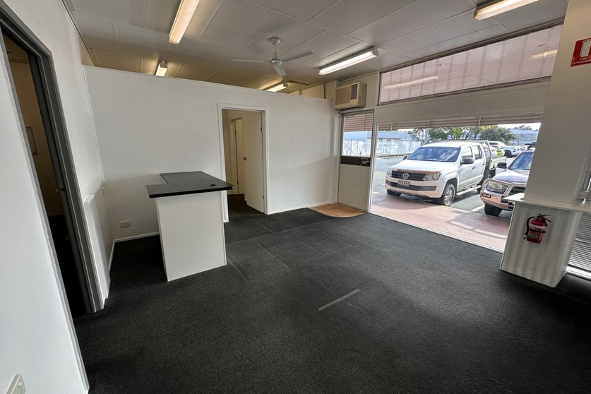 6/106 Nebo Road West Mackay QLD 4740 - Image 2