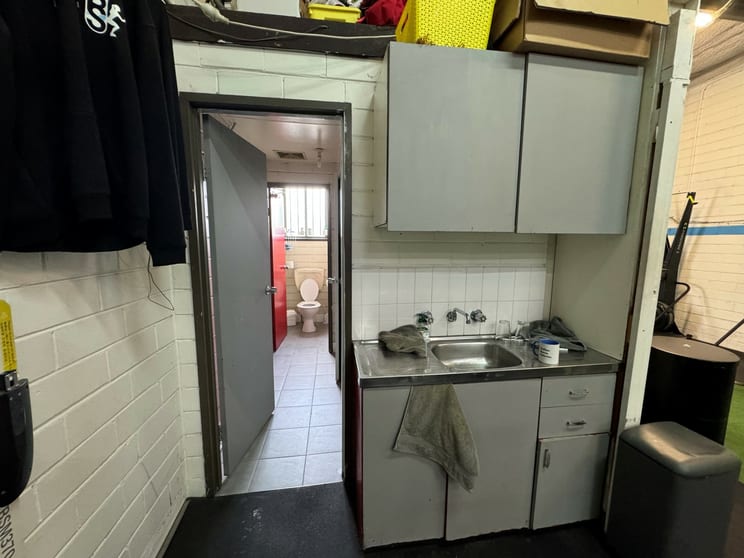 Click to view all images 7/3-11 Flora Street Kirrawee NSW 2232 - Image 3