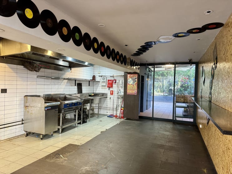 Click to view all images 265-271 Crown Street Surry Hills NSW 2010 - Image 3