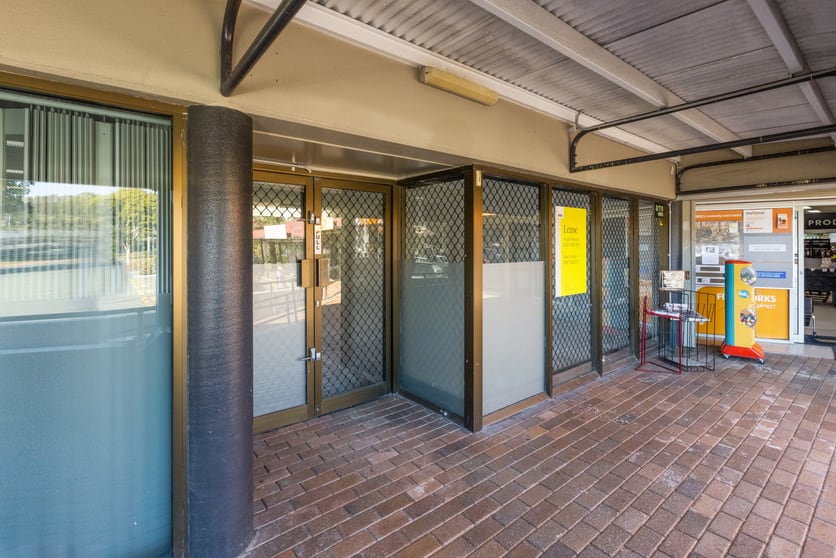 Click to view all images 12/140-146 Mount Warren Boulevard Mount Warren Park QLD 4207 - Image 2