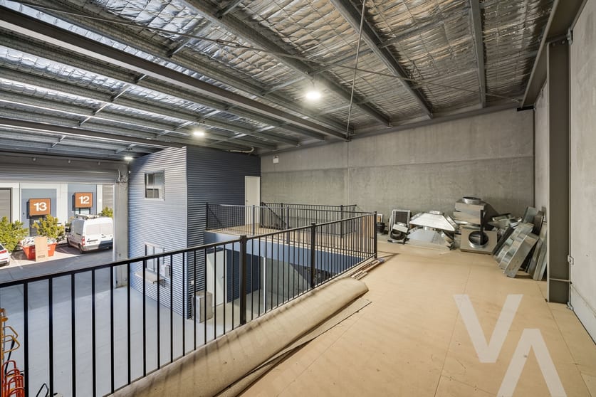 Click to view all images 4/15 Pacific Highway Gateshead NSW 2290 - Image 3