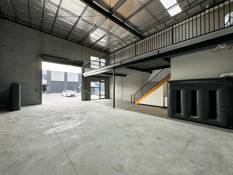 Click to view all images 24 Star Circuit Derrimut VIC 3026 - Image 3