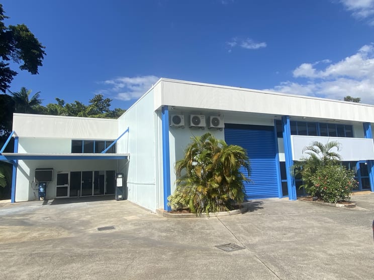 Click to view all images 1/5 Commercial Place Earlville QLD 4870 - Image 1