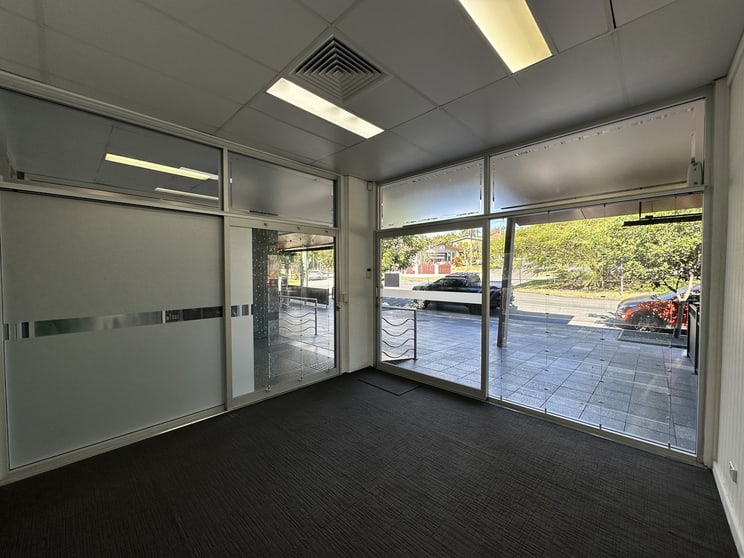 Click to view all images Shop 67/69-71 Wilgarning Street Stafford Heights QLD 4053 - Image 2
