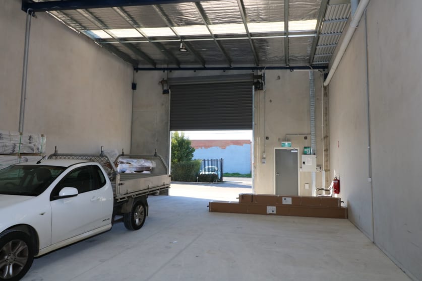 Click to view all images 2/85-87 Mornington Street North Geelong VIC 3215 - Image 2