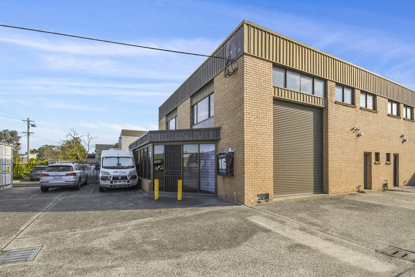 Click to view all images 1/16 Ralph Black Drive North Wollongong NSW 2500 - Image 1