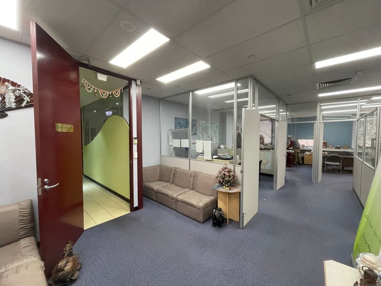 8D/221 Queen Street Melbourne VIC 3000 - Image 3