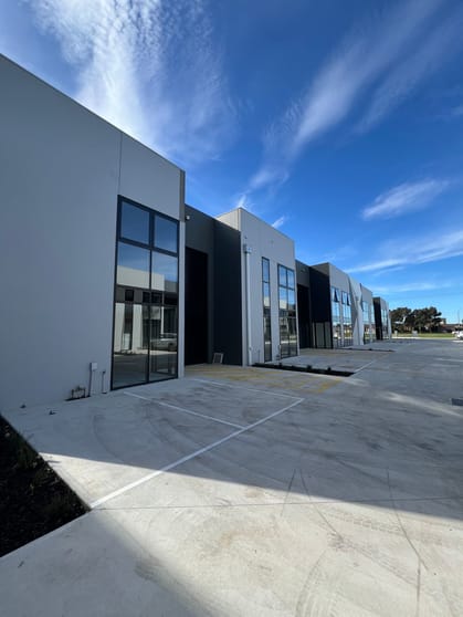 10/235 Robinsons Road Ravenhall VIC 3023 - Image 2