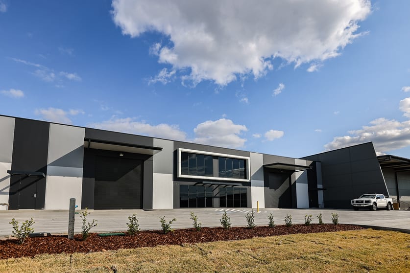 1/14 Hawker Road Tamworth NSW 2340 - Image 2