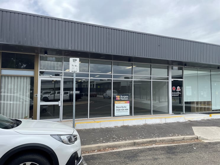 Click to view all images 3/25 Dundas Court Phillip ACT 2606 - Image 1