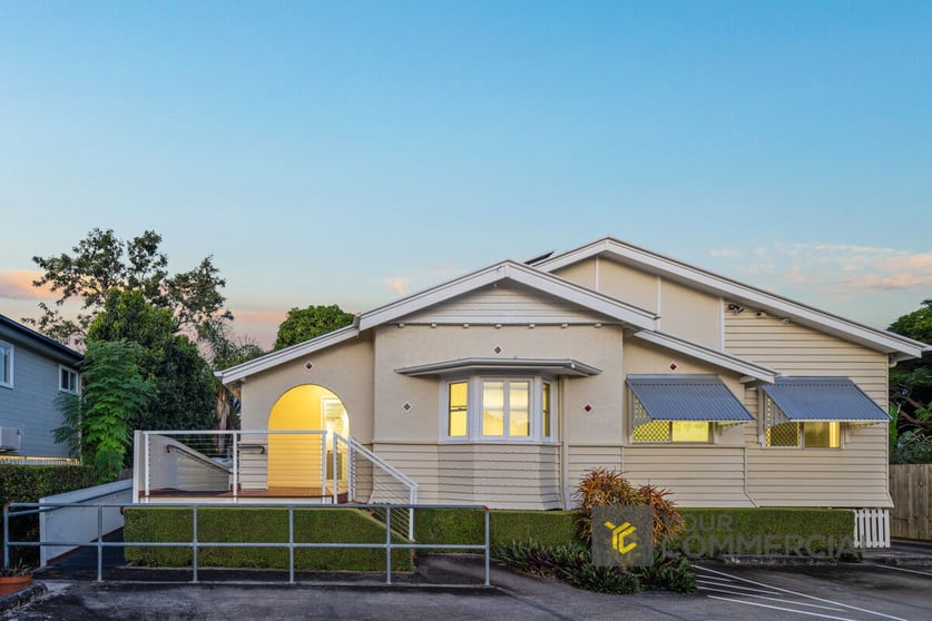 Click to view all images 41 Nudgee Road Hamilton QLD 4007 - Image 1