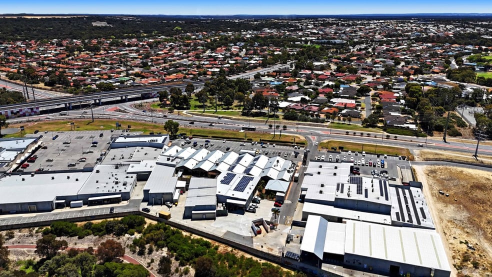 Click to view all images 1/1387 Wanneroo Road Wanneroo WA 6065 - Image 3