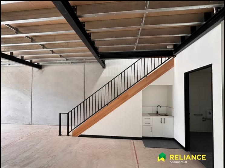 Click to view all images 19 Star Circuit Derrimut VIC 3026 - Image 3