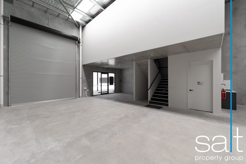 Click to view all images 2/35 McCoy St Myaree WA 6154 - Image 3