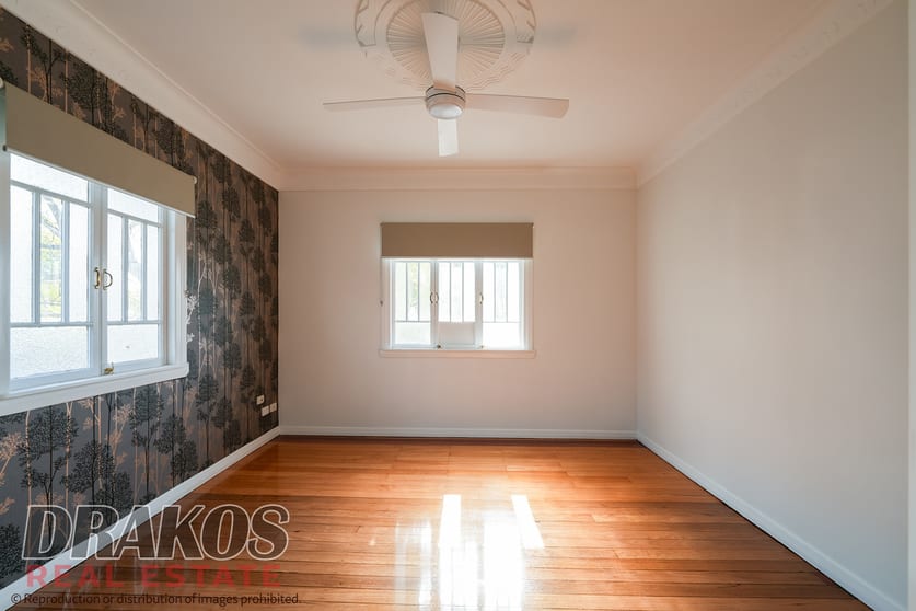 84 Sherwood Road Rocklea QLD 4106 - Image 2