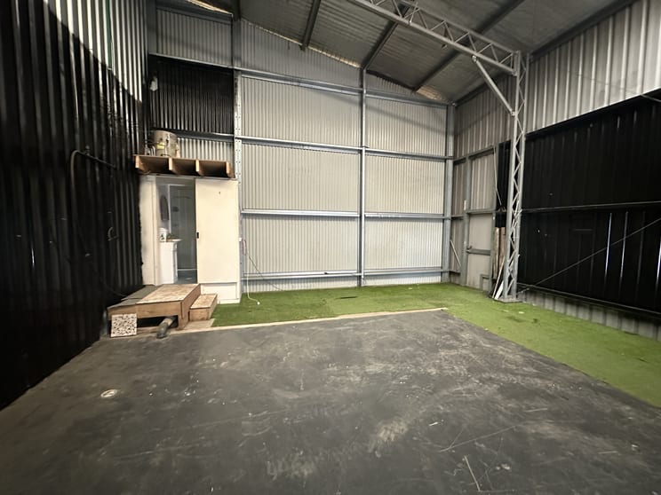 Click to view all images 2/7 Geary Pl North Nowra NSW 2541 - Image 2