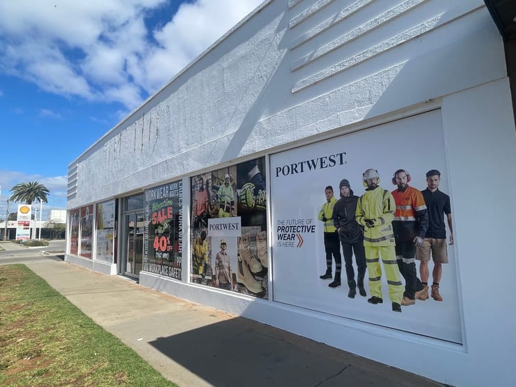 Click to view all images 115 Eighth Street Mildura VIC 3500 - Image 2