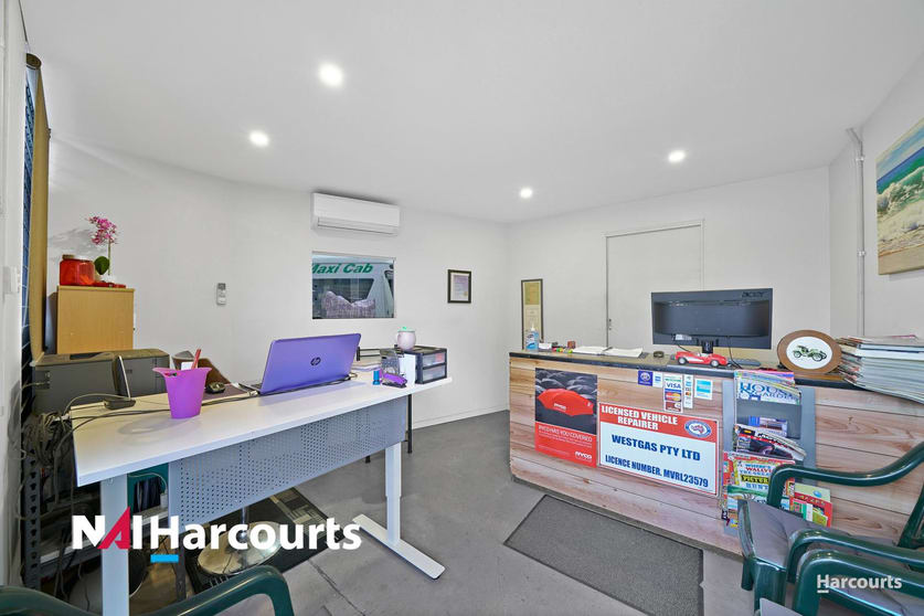 Click to view all images 7/13-15 Mill Road Campbelltown NSW 2560 - Image 2