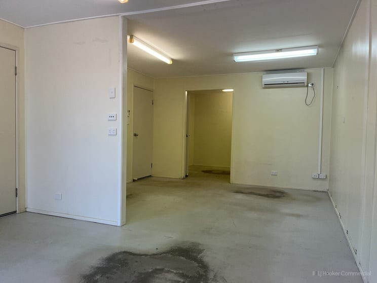 110 Raglan Street Roma QLD 4455 - Image 2