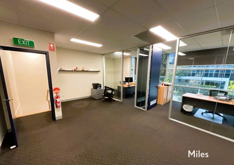 Click to view all images 7 Scholar Drive Bundoora VIC 3083 - Image 3