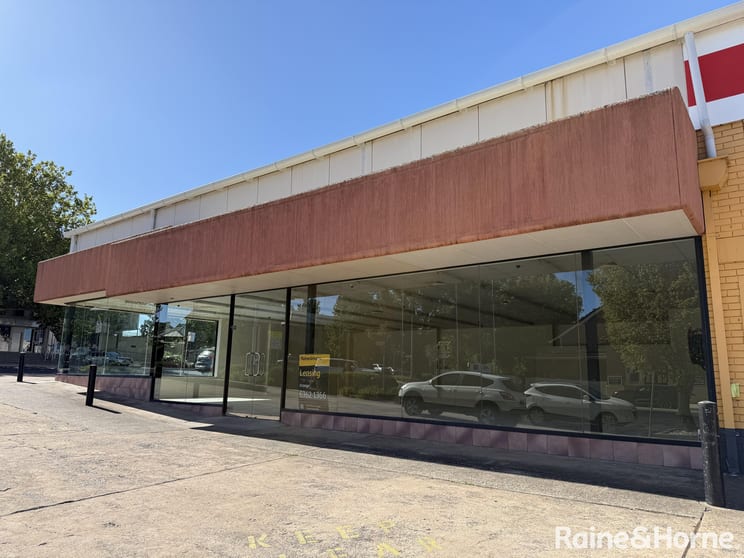 Click to view all images 2/95 Kite Street Orange NSW 2800 - Image 1