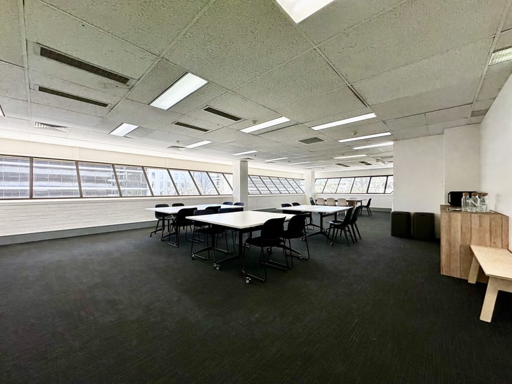 Click to view all images Level 3, Unit 3, 17-21 University Avenue City ACT 2601 - Image 1