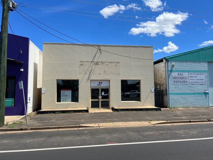 Click to view all images 37 Erskine Street Dubbo NSW 2830 - Image 1