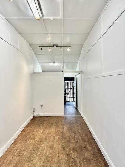 Click to view all images Suite 2/52 French Street Pimlico QLD 4812 - Image 3