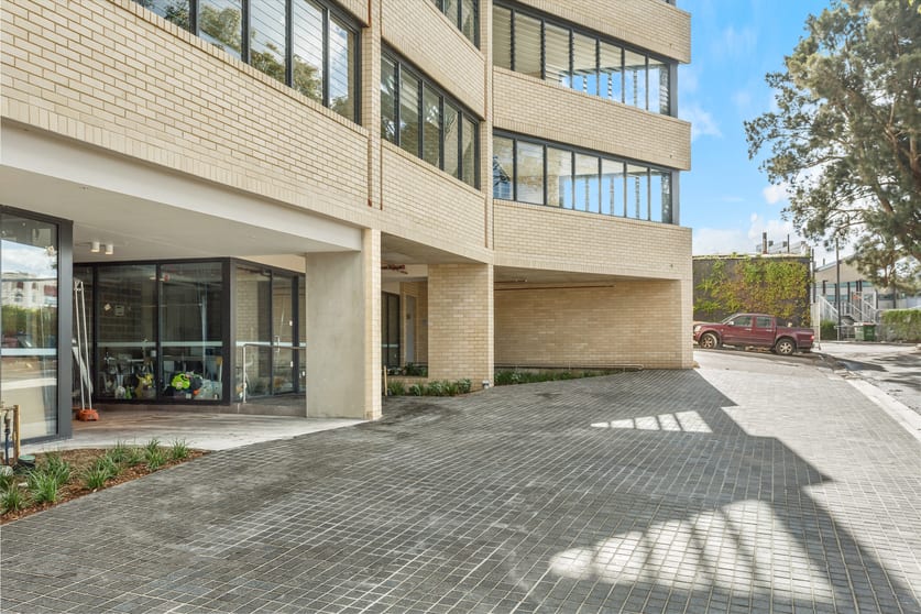 Click to view all images Unit 2/305 Pacific Highway Lindfield NSW 2070 - Image 3
