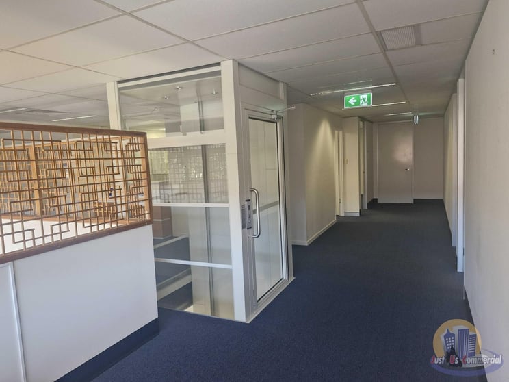 Upstairs/130 Bourbong Street Bundaberg Central QLD 4670 - Image 3