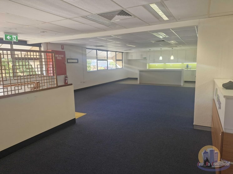 Upstairs/130 Bourbong Street Bundaberg Central QLD 4670 - Image 1