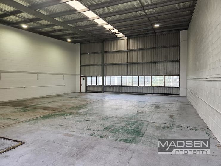 Click to view all images 2/14 Rodwell Street Archerfield QLD 4108 - Image 2