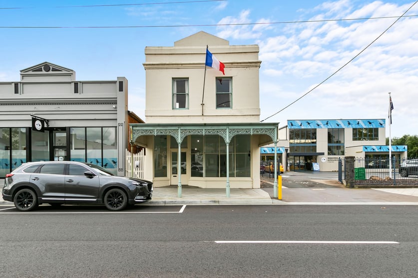 Click to view all images 115a Foster St Sale VIC 3850 - Image 1